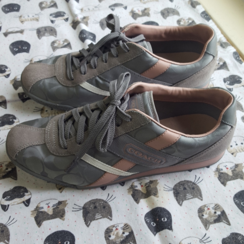 Coach Luckie pink and grey sneaker size 9